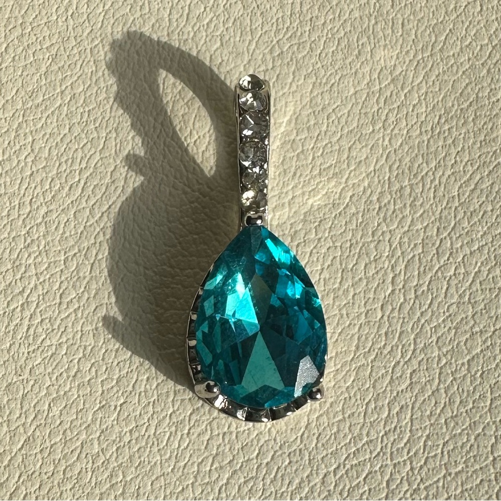 Fred Meyer Blue Topaz Pendant Necklace